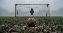 El portero que inventó el tiro penal fue recibido con burlas
