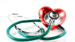 ジョンズ・ホプキンズ大学の調査では、医師の90％が心停止で死ぬ方が蘇生されるよりもむしろ望むと答えました。一般市民のわずか4割だけが同じ考えです。