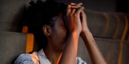 脆弱性ナルシシズムとは、ある人が自分は重要で特別だと考えているが、他人にはそれが認められないことです。