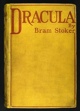 Dracula wurde 1901 ins Isländische übersetzt, und erst 2014 bemerkte jemand, dass diese Version tatsächlich ein deutlich anderes Buch war, mit weniger Seiten und deutlich mehr Sex.