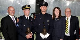 The user asks to translate a title from English to Portuguese. The title is: "Theodore Roosevelt's 1880 undergraduate thesis at Harvard was titled: \"The Practicability of Equalizing Men and Women before the Law\" which argued for ...". Actually they want to translate the title. The title is "The Practicability of Equalizing Men and Women before the Law". So we need to translate that title into Portuguese. Return only the translated title, nothing else.

Thus translation: "A viabilidade de igualar homens e mulheres perante a lei". Or "A praticabilidade de igualar homens e mulheres perante a lei". "Practicability" maybe "Viabilidade". So "A viabilidade de igualar homens