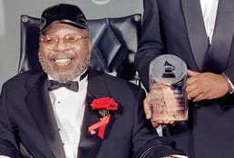 Curtis Mayfield ainda conseguia gravar álbuns depois do seu acidente?