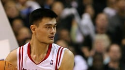 How Did Miami Heat Introduce Yao Ming to the Fans on His First Game?