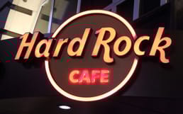 Quem é o dono do Hard Rock Cafe?