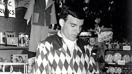 Wat was Steve Martins eerste baan?