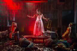 Hoe heeft Stephen King het schrijven van de roman Carrie heroverwogen?