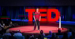 ダニエル・キッシュはどうやって移動したのか