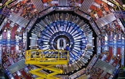 Pourquoi ont-ils dû éteindre le Grand collisionneur de hadrons ?