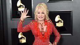 Pourquoi Dolly Parton se couche-t-elle avec du maquillage ?