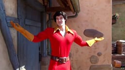 ماذا حدث للمؤدي في ديزني وورلد الذي لعب دور غاستون؟