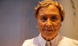 Helen Keller ha superato le sue stesse disabilità e ha guidato la Commissione mondiale per i ciechi e i disabili dei lavoratori dell'industria