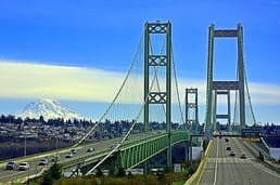 Was geschah nach dem Einsturz der Tacoma-Narrows-Brücke?