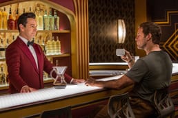 Le scene del bar nel film “Passengers” rendono omaggio al bar dell'Overlook Hotel in “Shining”. L'aspetto e la disposizione sono simili, e entrambi i baristi indossavano rosso e non erano umani.