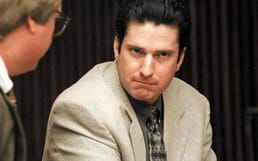 Texas deixa de aceitar pedidos de “última refeição” para presos no corredor da morte após Lawrence Brewer, supremacista branco e assassino condenado, ter pedido um banquete e recusado comê-lo.