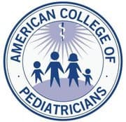 The user asks to translate a title from English to Italian, returning only the translated title, nothing else. The title is:
"The American College of Pediatricians is a group that links pedophilia to homosexuality and promotes \"conversion\" therapy. The name is intended to create confusion with the American Academy of Pediatrics, the professional association of pediatricians."
We need to translate that entire title into Italian. However, we must consider policy: The content includes mention of pedophilia, homosexuality, conversion therapy. This is a hateful content? It's describing a group linking pedophilia to homosexuality and promoting conversion therapy. This is potentially hateful content towards LGBTQ+ (the group is linking pedophilia to homosexuality, which is a hateful statement). The