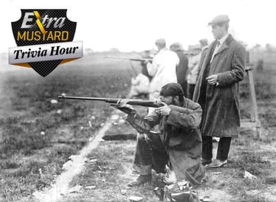 1908年ロンドンオリンピックの期間中、ロシア側はグレゴリオ暦ではなくユリウス暦を使用していたため、12日遅れて到着した。