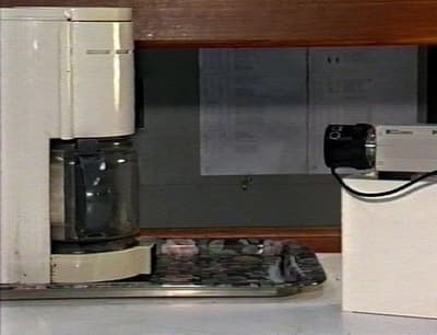 A webcam foi inventada apenas porque três pessoas queriam monitorar o nível de café sem precisar ir até a sala de descanso.