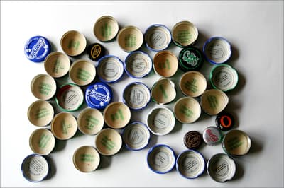 Beaucoup des « Faits réels » imprimés à l'intérieur des capsules Snapple sont dépassés, incomplets, inexacts ou tout simplement faux.