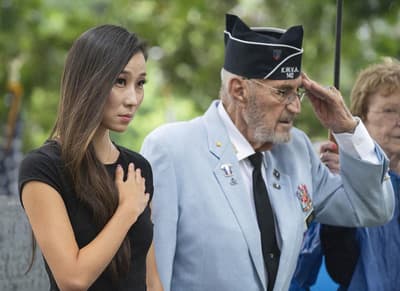 Il governo sudcoreano ha un programma che aiuta a pagare i veterani statunitensi della Guerra di Corea per visitare i luoghi dove hanno combattuto 70 anni fa