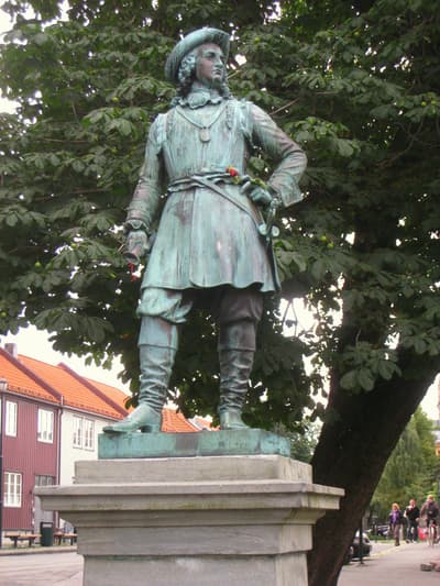 1714: Zwei Kriegsschiffe kämpfen 14 Stunden – eines läuft ohne Munition, der Kapitän bittet um Nachschub, Gegner lehnt ab, dann segeln sie in entgegengesetzte Richtungen