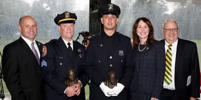 セオドア・ルーズベルトの1880年ハーバード大学学部論文は『男女を法の下で平等にする実現可能性』という題で、女性の権利、財産所有権、結婚後も旧姓を保つべきだと主張した。