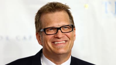 Why Does Drew Carey Still Wear Glasses?