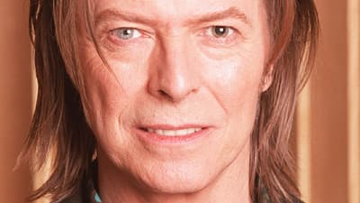 What is the Story Behind David Bowie's Left Eye?