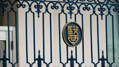 Ten minste negen medische scholen in Japan manipuleerden de examenresultaten door vrouwen, zodat minder vrouwen konden instromen.