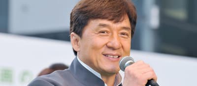 1984年に日本で最優秀外国歌手賞を受賞し、実際に訓練されたオペラ歌手であるのは誰ですか？