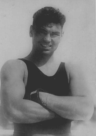 When boxer Jack Dempsey wanted to back out of a fight due to his age and his opponents skill, his younger brother took the fight under the same stage name and went on to become the legendary boxer Jack Dempsey.