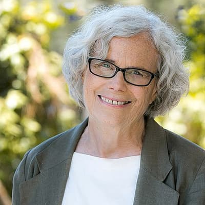 自1958年1月起在NASA任职最久的女性员工苏·芬利，自探险者1号起担任太空任务的工程师和程序员，参与月球、太阳、所有行星及众多太阳系天体任务，并获NASA杰出公共服务奖章