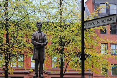 Why Does Abraham Lincoln Have a Statue in Manchester City?