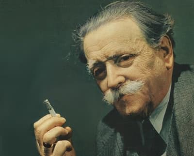 Why Was Eduard Bloch Important to Adolf Hitler?