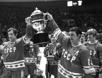 鲍里斯·米哈伊洛夫为何拒绝离开俄罗斯队的提议？