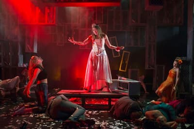 How Did Stephen King Reconsider Writing the Novel Carrie?