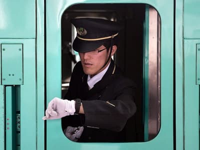 How Efficient is the Japanese Railway System?