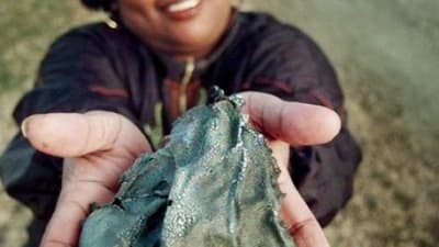 Wurde jemand von Trümmern des Midcourse Space Experiment‑Satelliten getroffen?