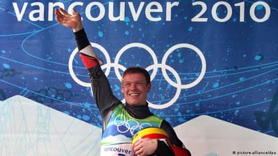 Pourquoi Felix Loch a-t-il fait fondre sa médaille d'or olympique en deux ?