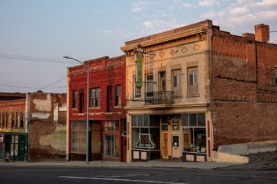 How Long was the Pekin Noodle Parlor Open?
