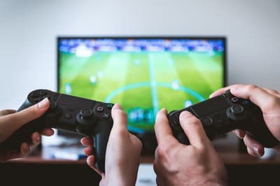 Como jogar videogames de ação pode treinar sua mente a tomar decisões corretas mais rapidamente?