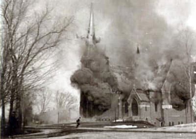 Was geschah bei einer Kirchenexplosion in Nebraska?