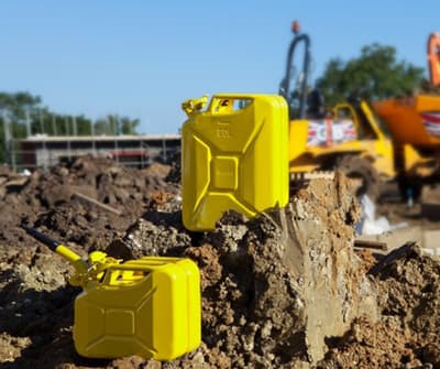 من اخترع علبة جيري؟