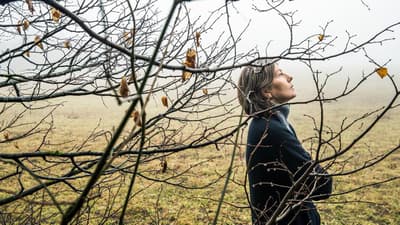 预期性哀伤是指在亲人去世前所经历的哀痛，常见于孩子在父母或亲属患绝症时。