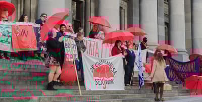 国际性工作者日每年6月第二天举行，以表彰并认可其常被剥削的工作环境