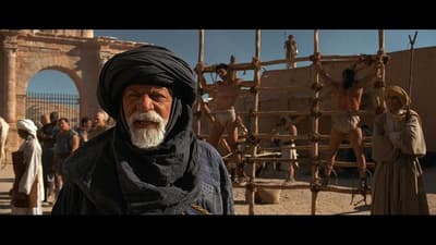 Oliver Reed verstarb während einer Pause beim Dreh von Gladiator. Er wurde krank nach übermäßigem Alkoholkonsum und starb am 2. Mai 1999 an einem Herzinfarkt.