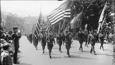 Why Did Women Give Men White Feathers During World War 1?