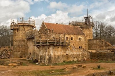 The Guedelon Castle was Built from Scratch in 1997. The Group of Friends Behind the Project Only Uses Medieval Methods and Materials. The Castle is Currently Under Construction and is Estimated to be Completed in