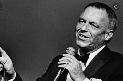 Das Original‑Lied „New York, New York“ wurde 1977 von Liza Minnelli veröffentlicht. Frank Sinatra hat es nur gecovert.