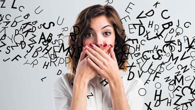 外语口音综合征是一种言语障碍，当母语者被感知为带有外语口音时，会导致言语突然改变。通常由头部外伤或中风导致的脑损伤引起。