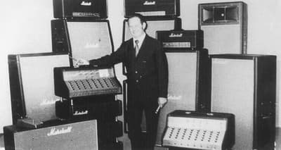 Jim Marshall a contracté une forme de tuberculose qui a affecté ses os quand il était jeune. Il a dû porter des moulages en plastique de ses chevilles à ses aisselles jusqu'à ce qu'il soit adolescent.